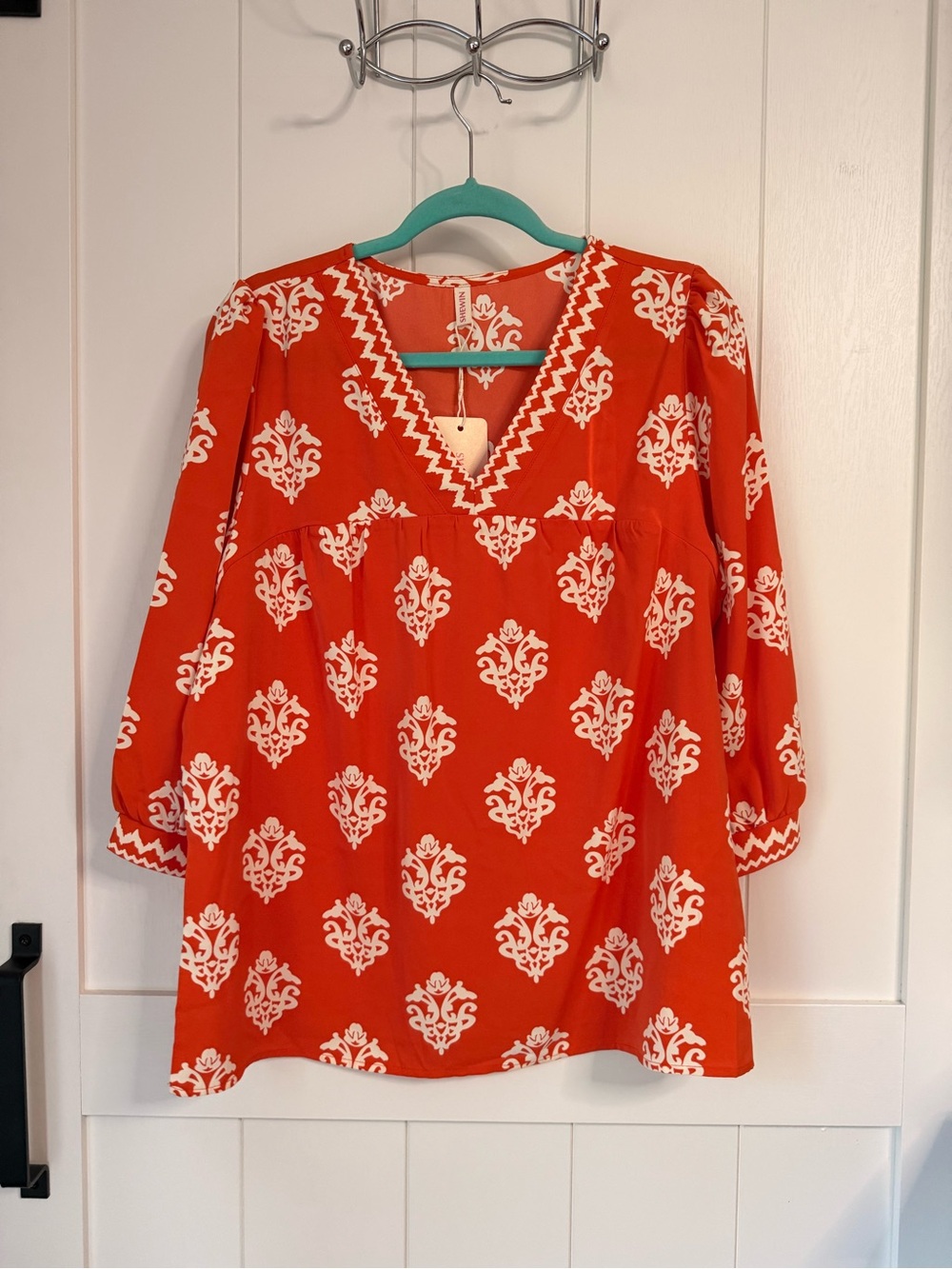 Women’s Red Printed V-Neck Tunic Top